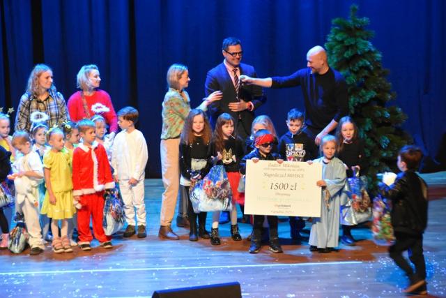 "Surprise Santa, Present Yourself 100%" – Another Edition Starts!